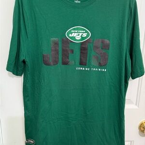 New York Jets Tee *NEW WITHOUT TAGS*
